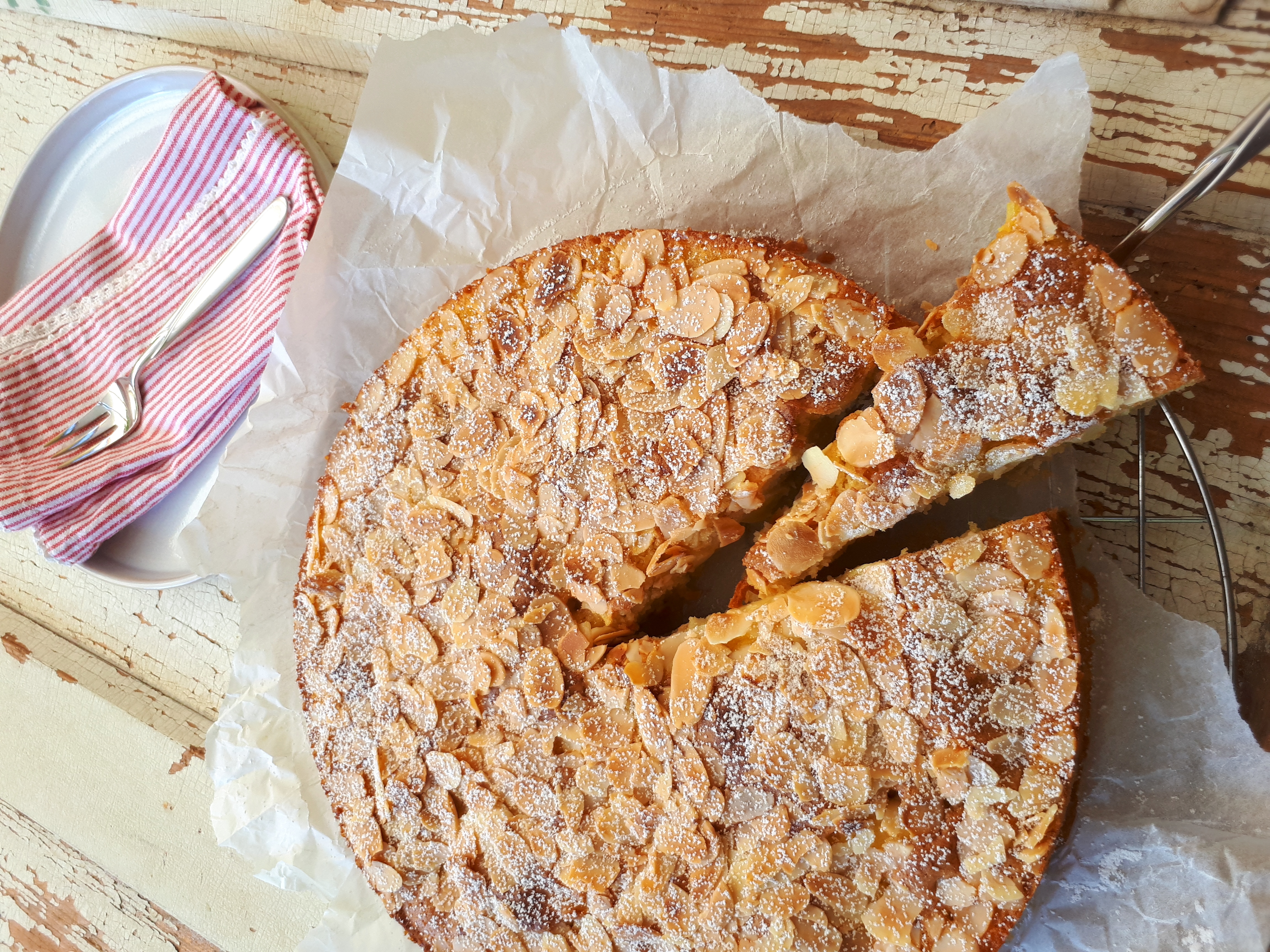 Birnenkuchen mit Mandelkruste